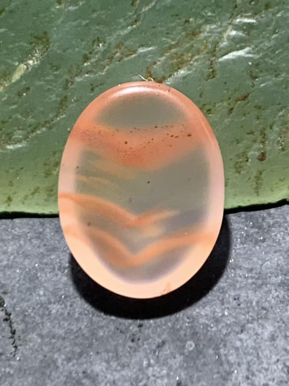 精美南红玛瑙荔枝冻飘红戒面一个，