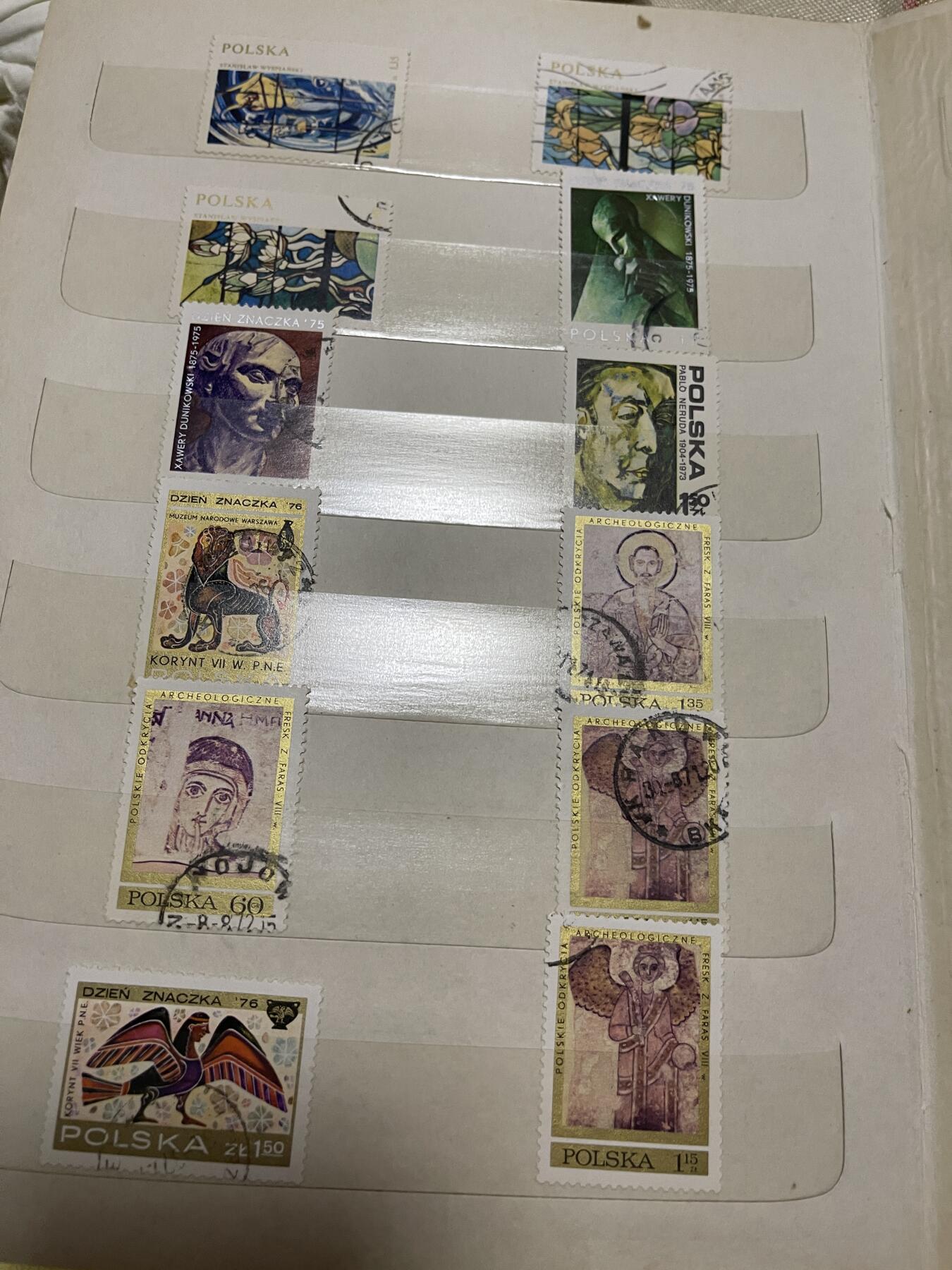 自己90年代收藏的国内欧州邮票两本一起出（可交换朝鲜苏联勋章奖章）