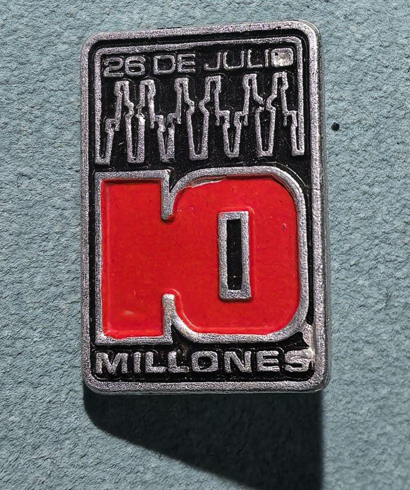 盛世勋华——号角文化勋章邮票专场拍卖第303期 古巴（社会主义）7.26革命（卡斯特罗率兵攻打蒙卡达军营）10周年纪念证章 东德制造