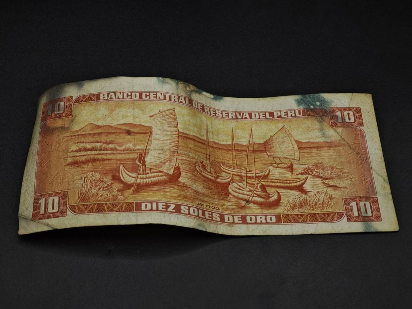 【淘币小摊】实时拍第八百五十九拍   无佣金福利纸币场   满百包邮可预留二周 每周一统一发货   秘鲁10索尔纸币【有折】