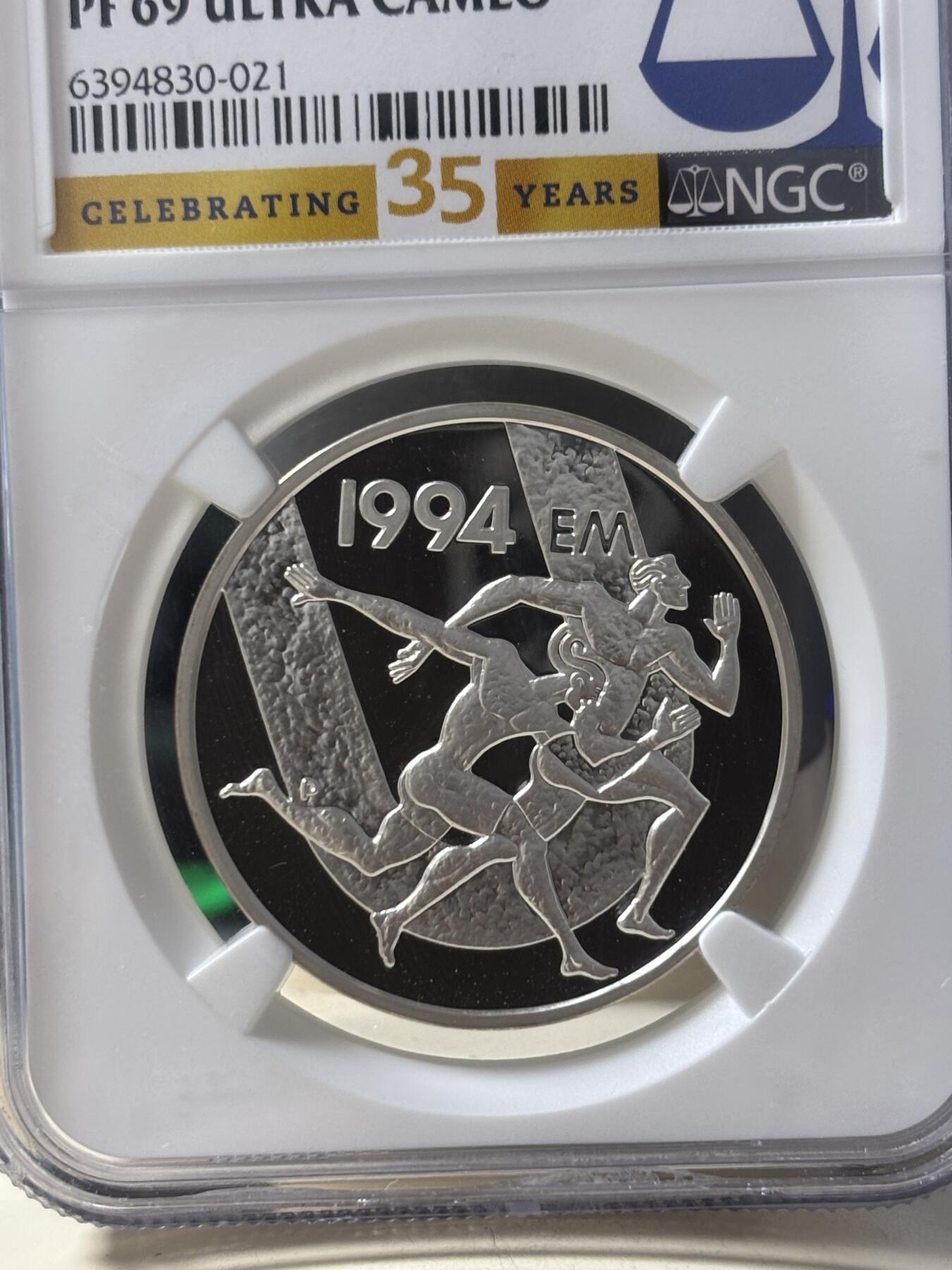 第190期拍卖 1994克劳斯获奖币芬兰跑步纪念银币NGC-PF69 24G,925银