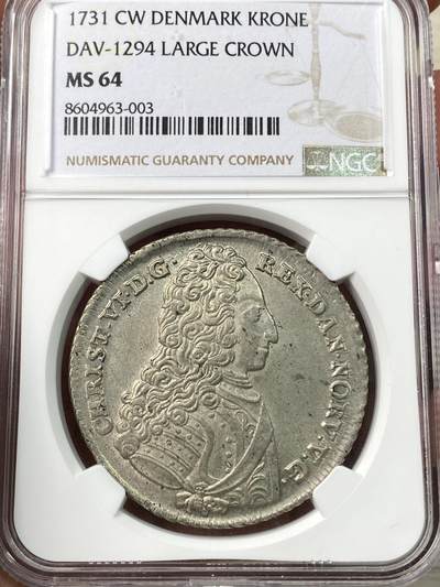 万国钱币拍卖第060期（万国六十期纪念大拍） - NGC MS64 1732丹麦克里斯蒂安六世王冠克朗大银 哥本哈特造币厂铸 好品罕见的北欧早期大银 原味青灰包浆车轮转光底板 NGC冠军分顶级收藏品质 HA同分成交价2640美金