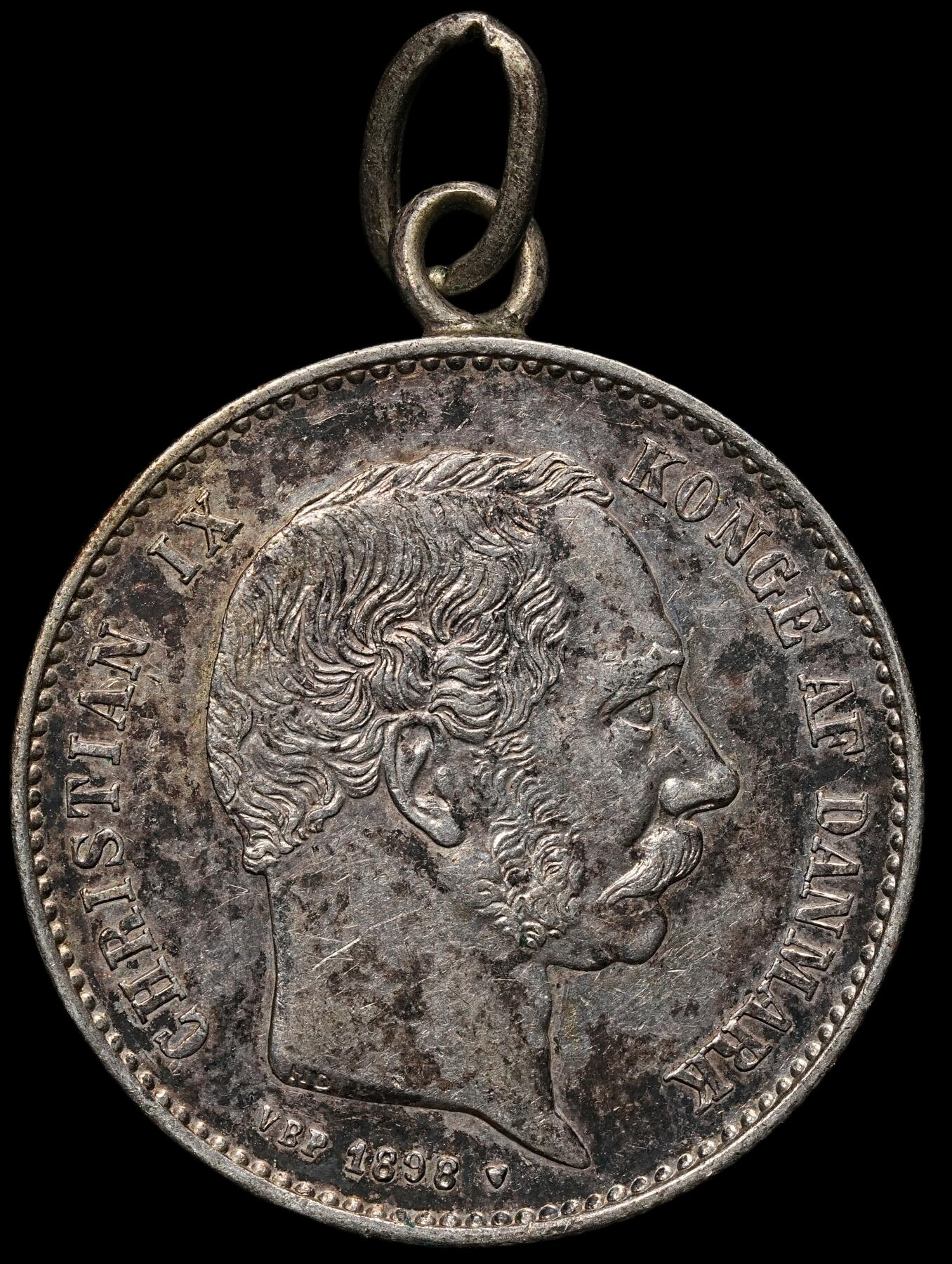 修遠堂世界钱币第103期 1898年丹麦海豚1克朗银币 7.21g ，含银80%，改吊坠