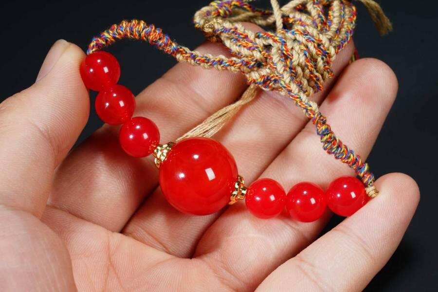 上海都达杂项专场十八（全场包邮） 天然红玛瑙锁骨链挂件 附鉴定证书