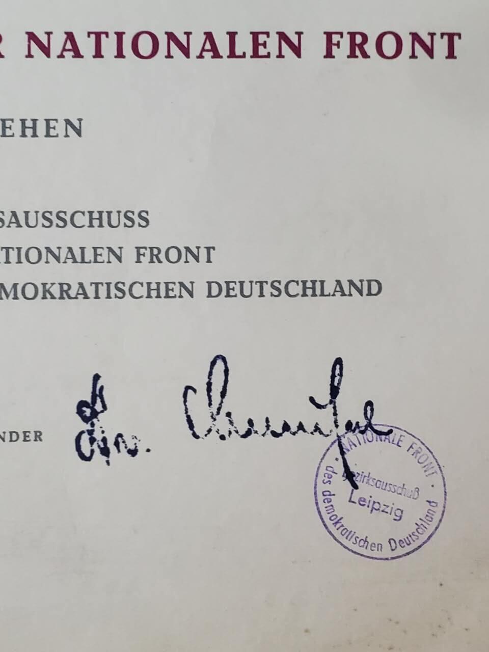 韵星假日军品类拍卖第三十九期暨默多克中校夫妇专场 -- Rimey Holidays Militaria Auction 39 & The Modoks Collection  民主德国国家阵线银级奖章带原盒带证一套 证少见