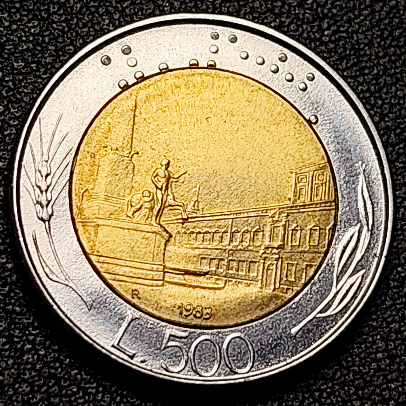 泉币菌-第180场- 精品福利场  意大利1983年500里拉双色钱币 约26mm