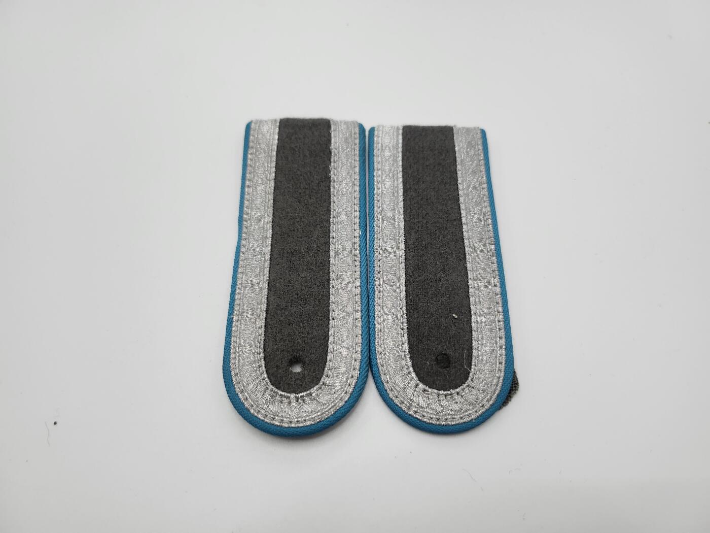 南水社第二次拍卖 东德人民军空军下士肩章（一对）