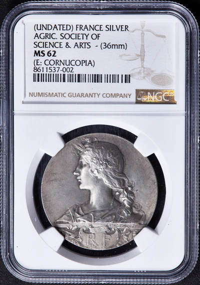【俄甄集藏】马年新春第一拍 2026年(048)02-25星期三 晚 19:30 全场包邮 - 法国19世纪玛丽安娜头像瓦朗谢讷市农业、科学与艺术协会大银章，NGC MS62，玛丽安娜少见版头像，直径36mm，丰饶角铭