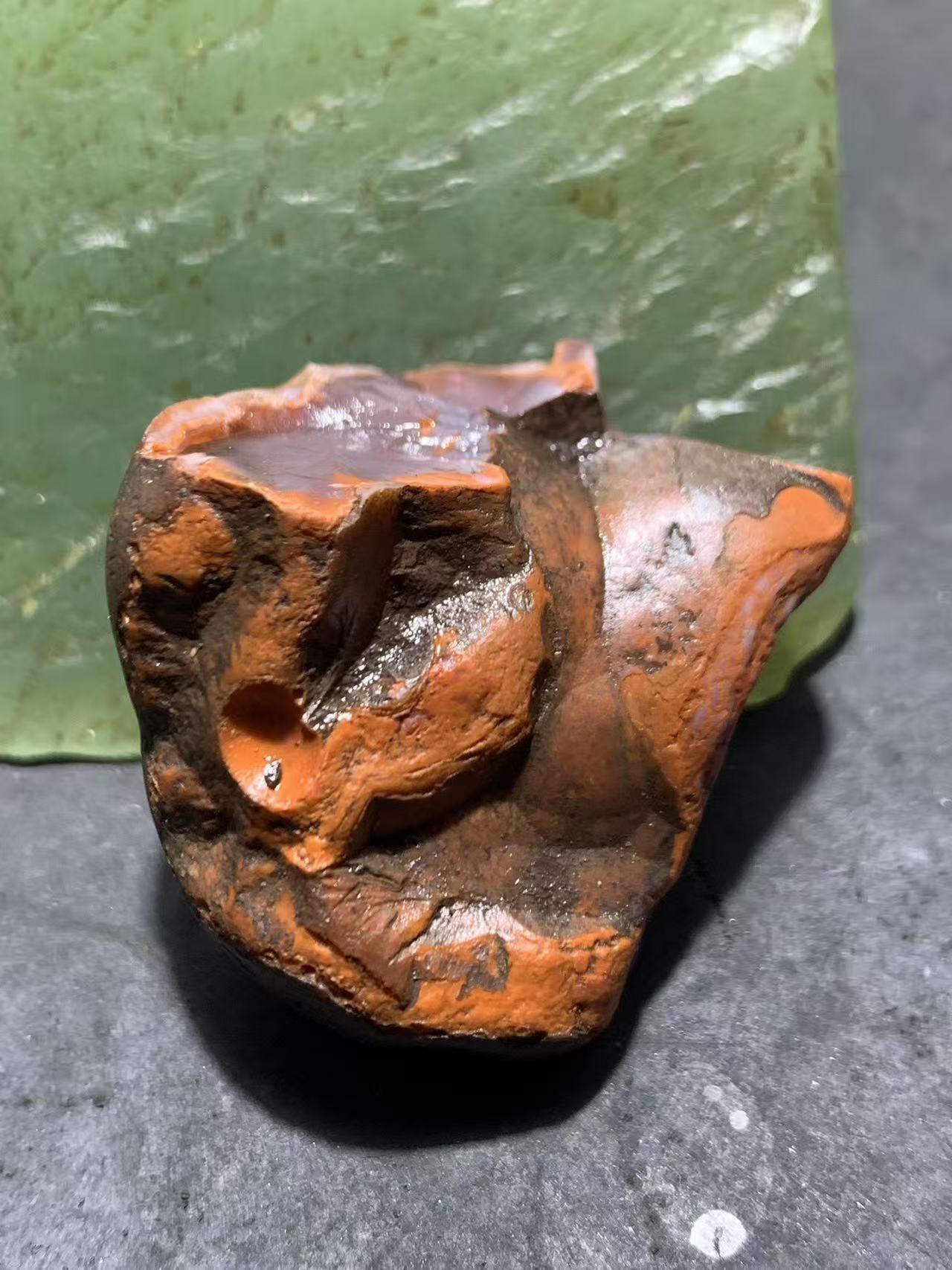 精美铁红皮开窗料紫罗兰南红玛瑙原石一颗