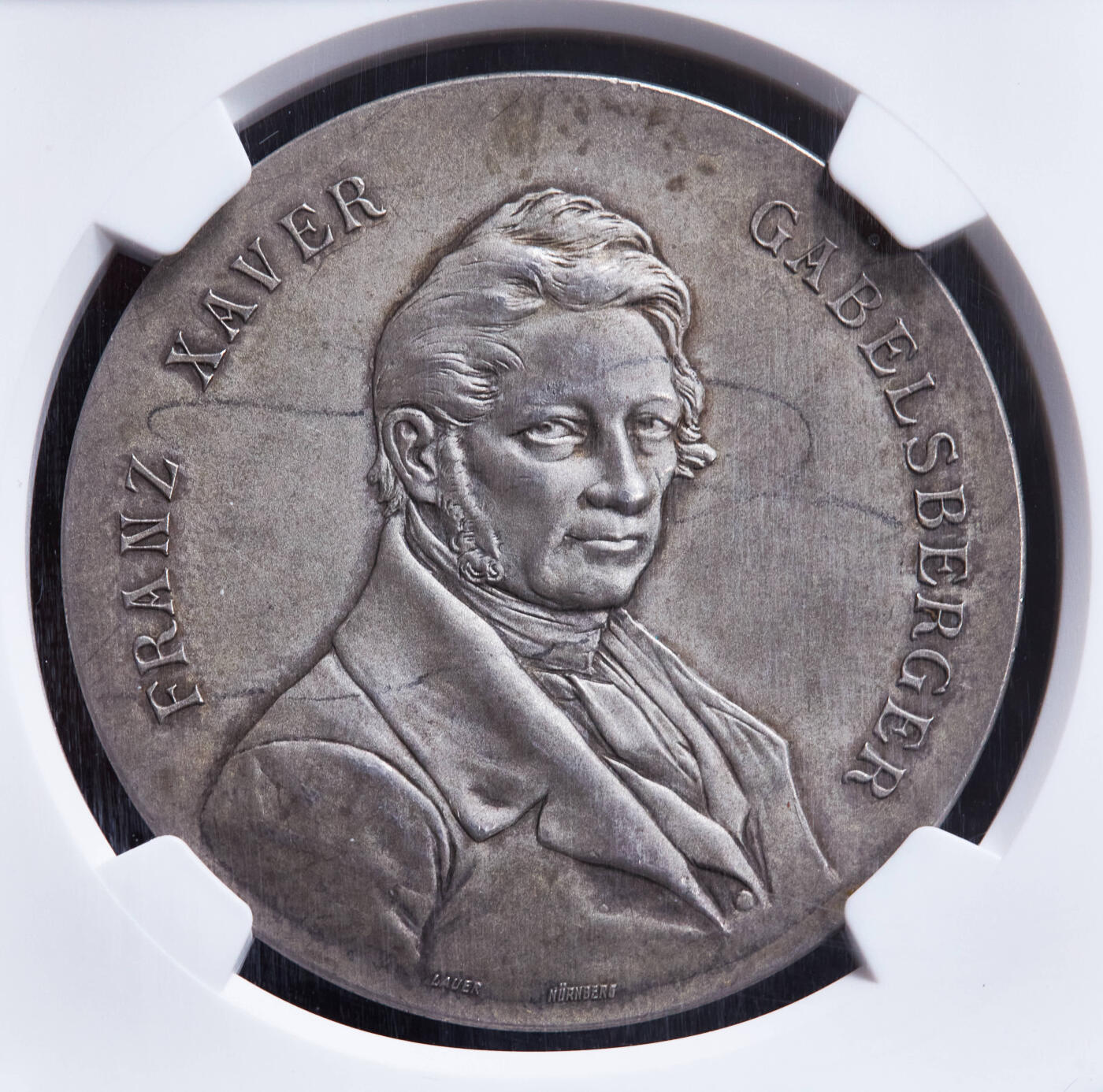 【俄甄集藏】马年新春第一拍 2026年(048)02-25星期三 晚 19:30 全场包邮 德国1907年纪念帕绍市速记协会成立50周年大银章，NGC MS62，少见品种，设计精美，直径：40mm