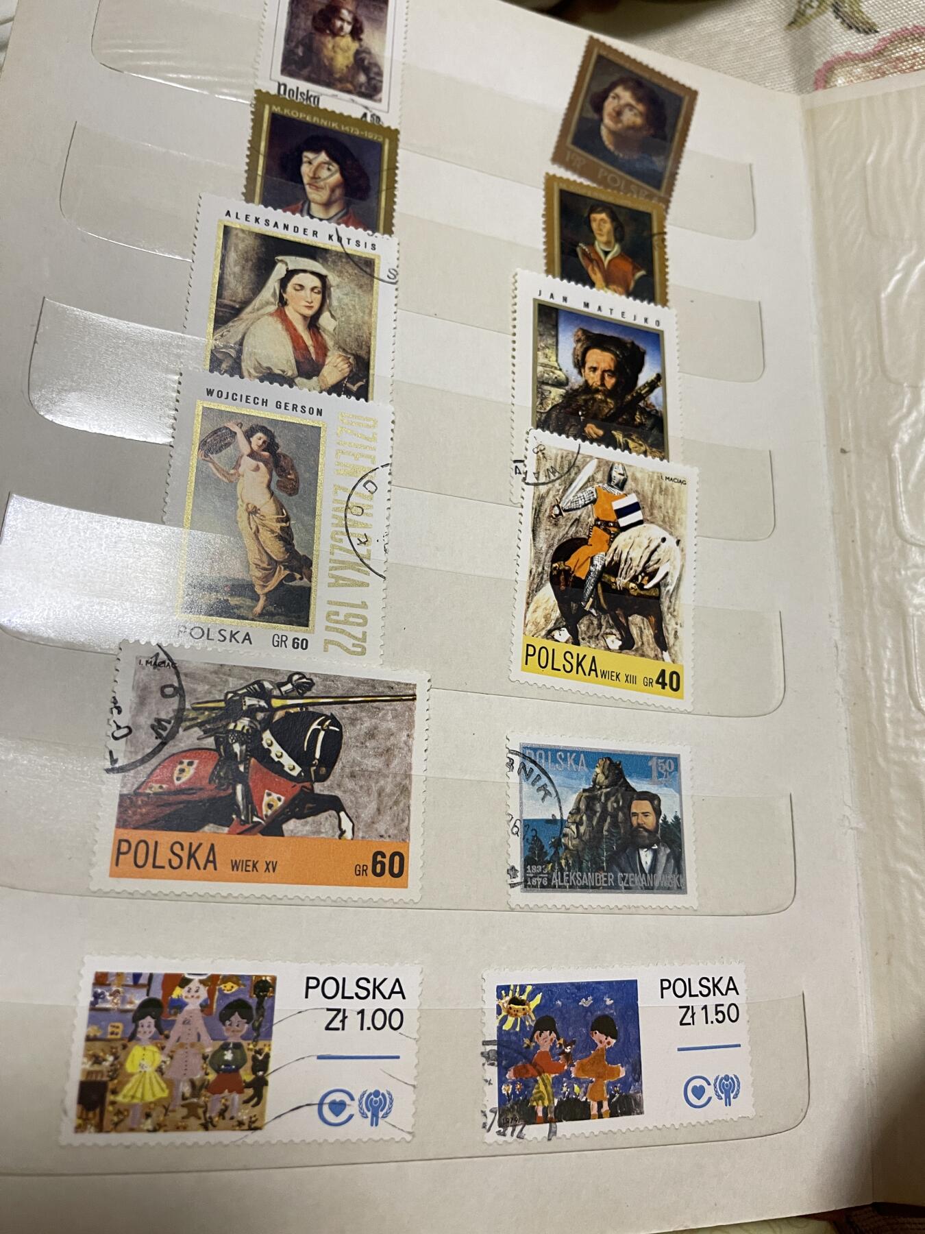 自己90年代收藏的国内欧州邮票两本一起出（可交换朝鲜苏联勋章奖章）