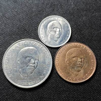 KK钱币收藏小铺  第398期 百期特拍（四拍之二） 2月预留时间 周末发货 -  卢旺达大小面值清年一套