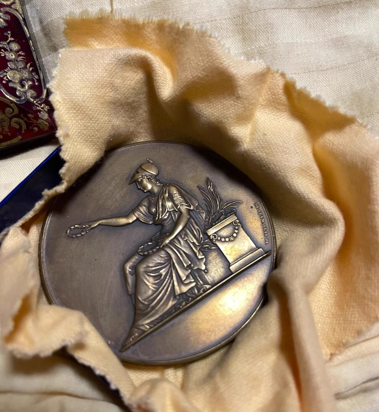 法国波尔多大学建筑1888落成铜章67直径纪念铜牌纪念币原版（接受交换朝鲜苏联勋章）