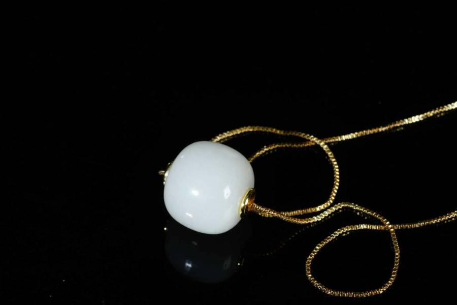 上海都达杂项专场十八（全场包邮） 天然金丝玉单珠项链附鉴定证书