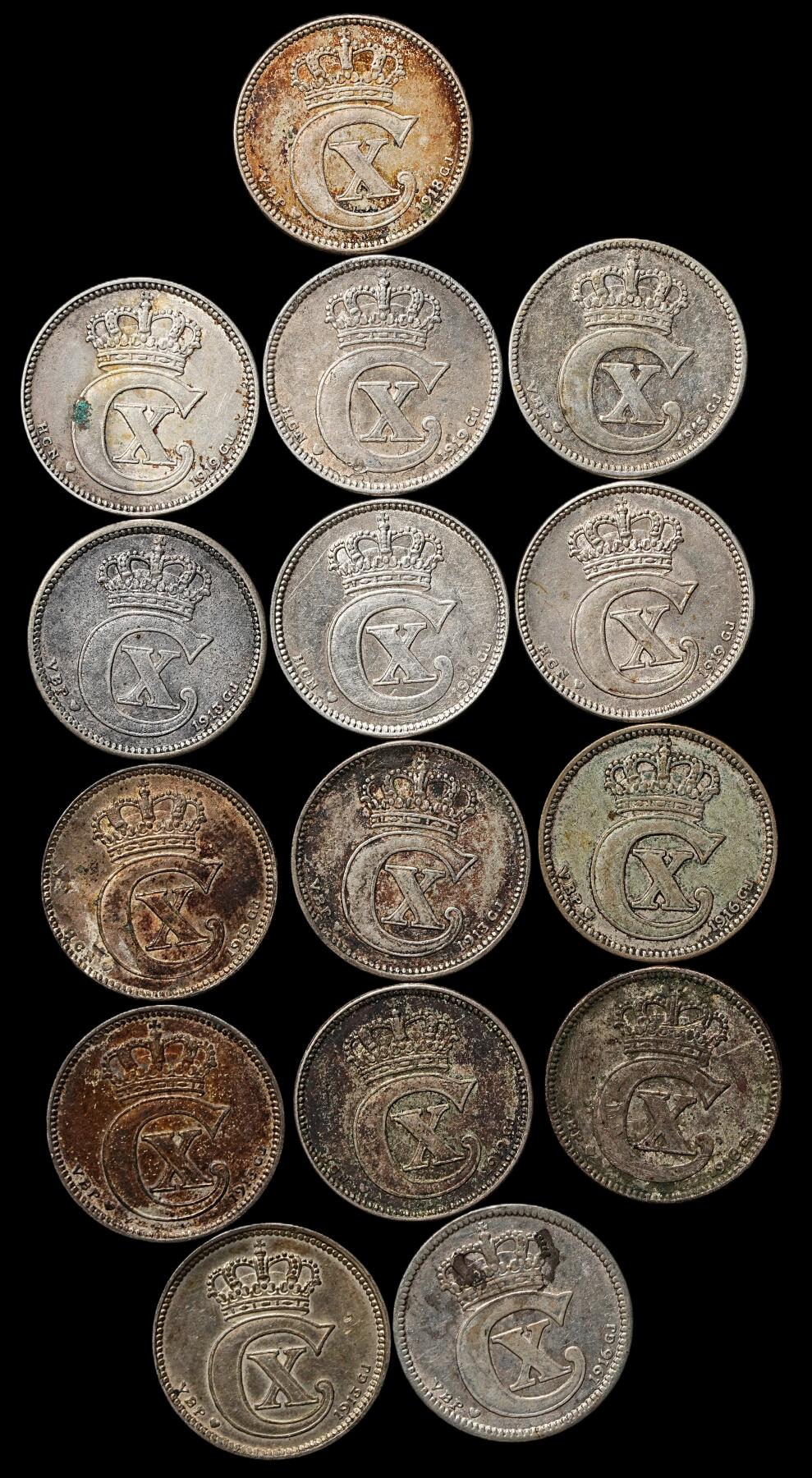 修遠堂世界钱币第103期 丹麦克里斯蒂安十世时期25欧尔银币一组，总重35.97g，含银60%，一枚不平