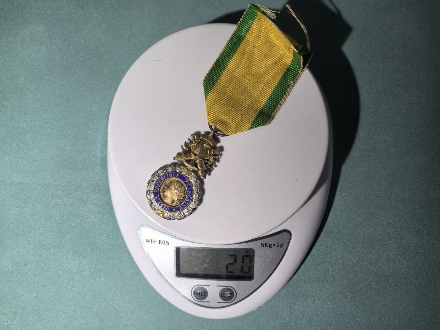 盛世勋华——号角文化勋章邮票专场拍卖第303期 法国军事奖章 五共版 银制 20克 银价400+