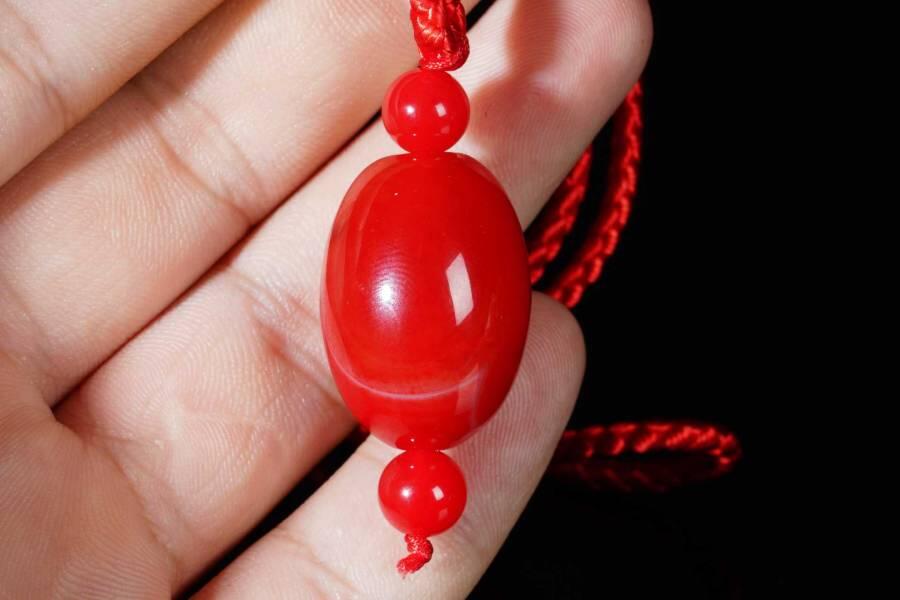 上海都达杂项专场十八（全场包邮） 天然红玛瑙路路通吊坠挂件 附鉴定证书