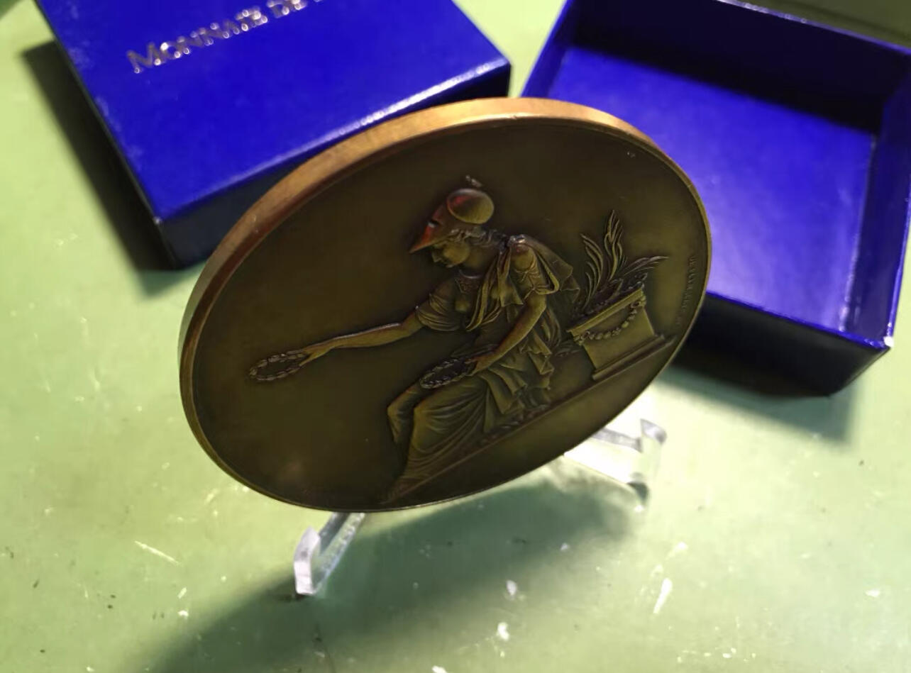 法国波尔多大学建筑1888落成铜章67直径纪念铜牌纪念币原版（接受交换朝鲜苏联勋章）