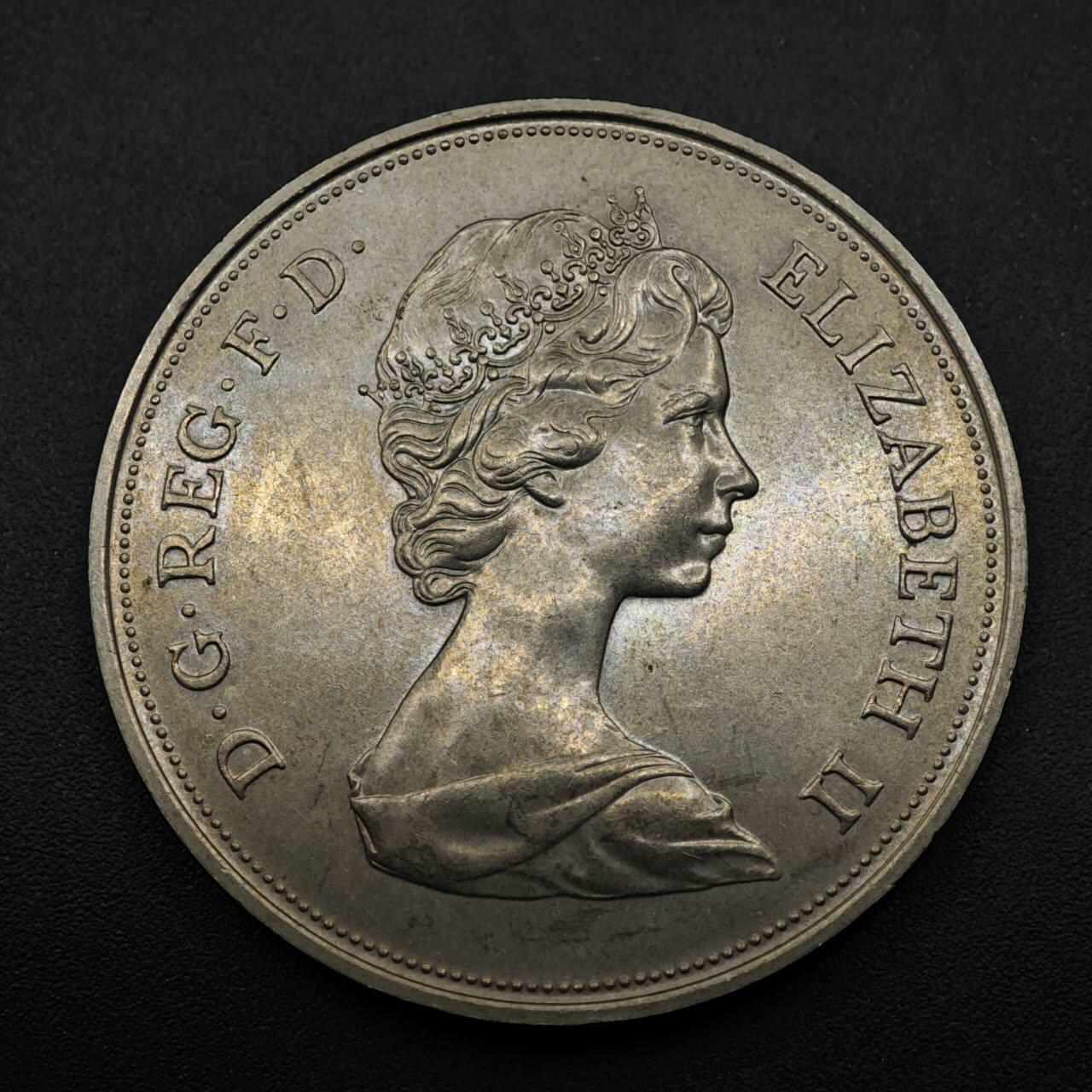 【淘币小摊】限时拍第八百五十八拍  散币场  满百包邮可预留两周  周一统一发货  英国1972年女王银婚克朗纪念币