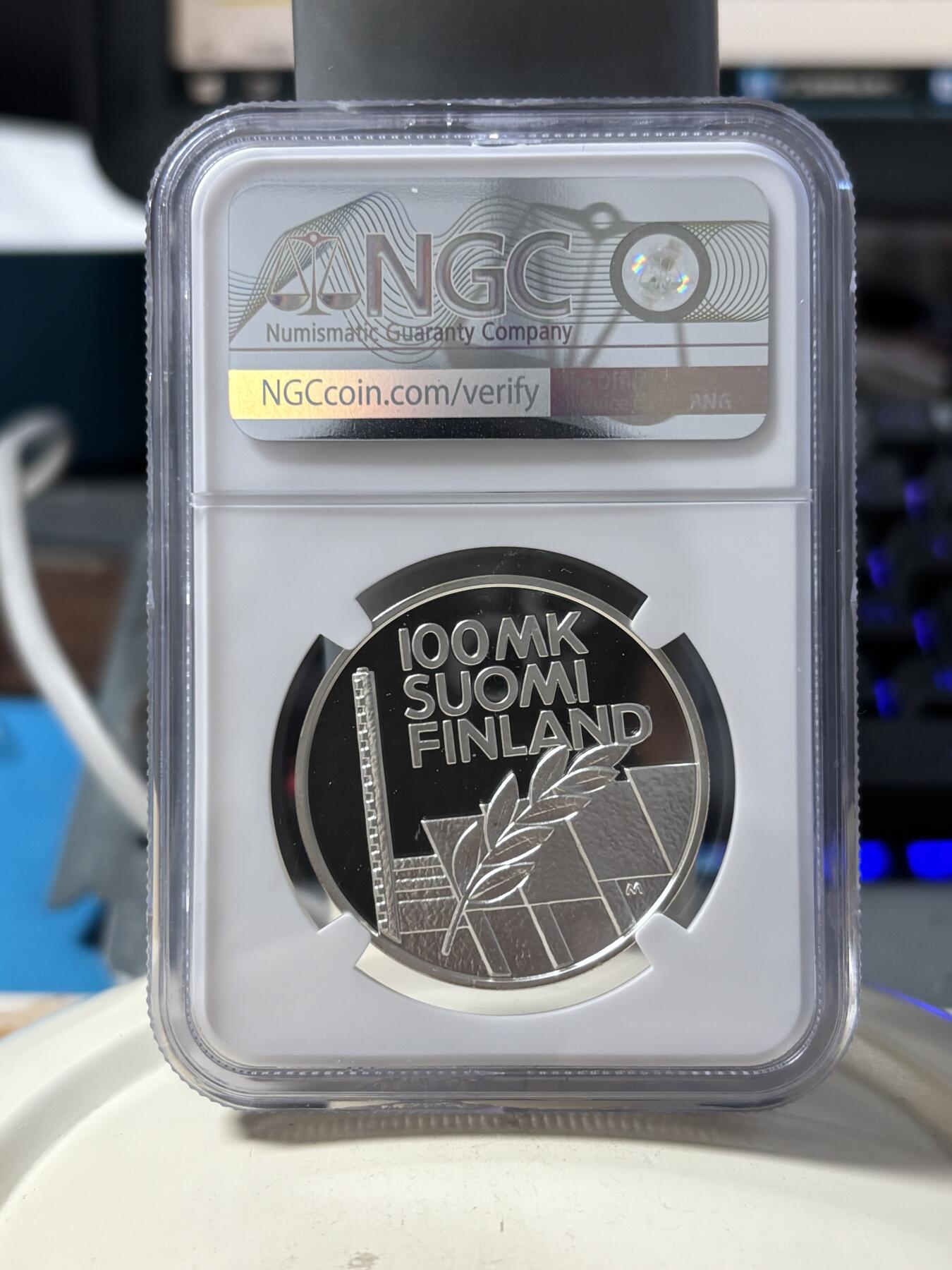 第190期拍卖 1994克劳斯获奖币芬兰跑步纪念银币NGC-PF69 24G,925银