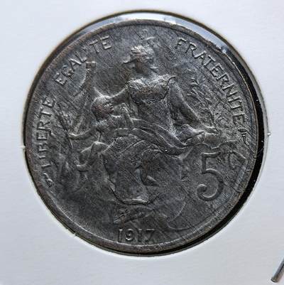 外国优质老铜币高银银币，周六九点倒数截拍，满百包邮，持续收拍，年前最后一次发货 - 法国1917年5生丁铜币，正面铸玛丽安娜（法国共和象征）与 “法兰西共和国” 铭文，背面标 “自由平等博爱”、面值及年份。属一战期间法国第三共和国，是战时流通辅币，彰显共和理念的历史见证。