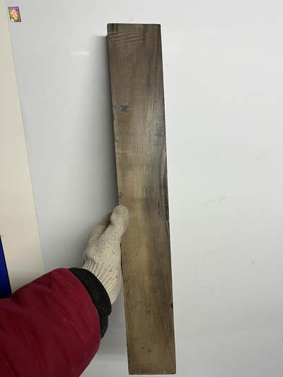 零元拍：NO.18 爆满金丝乌木金丝楠 可做镇尺 切牌子，无需打磨就已经金光闪闪。满金丝药香，尺寸约：53/7.7/3.6厚CM。 - 零元拍：NO.18 爆满金丝乌木金丝楠 可做镇尺 切牌子，无需打磨就已经金光闪闪。满金丝药香，尺寸约：53/7.7/3.6厚CM。