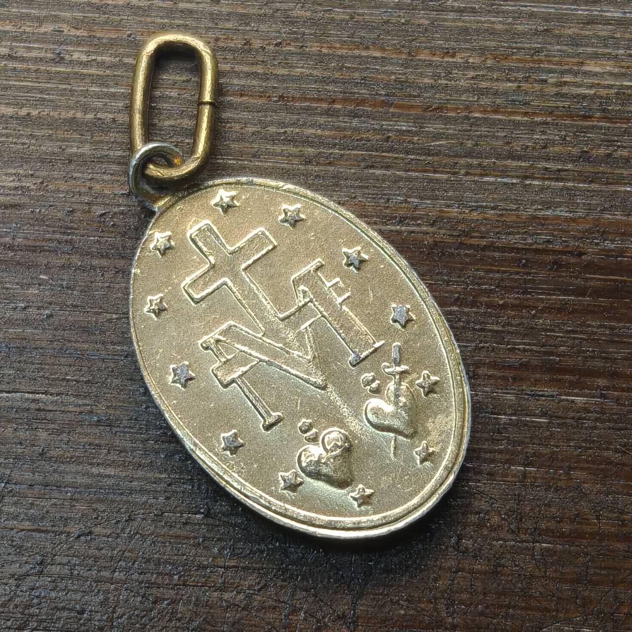 【铜匠收藏】★第144★散币专场 不寄存，30包邮。不满30元，支付5元运费。《接受代拍 代送NGC评级》 12【无寄存】十字架吊坠一枚