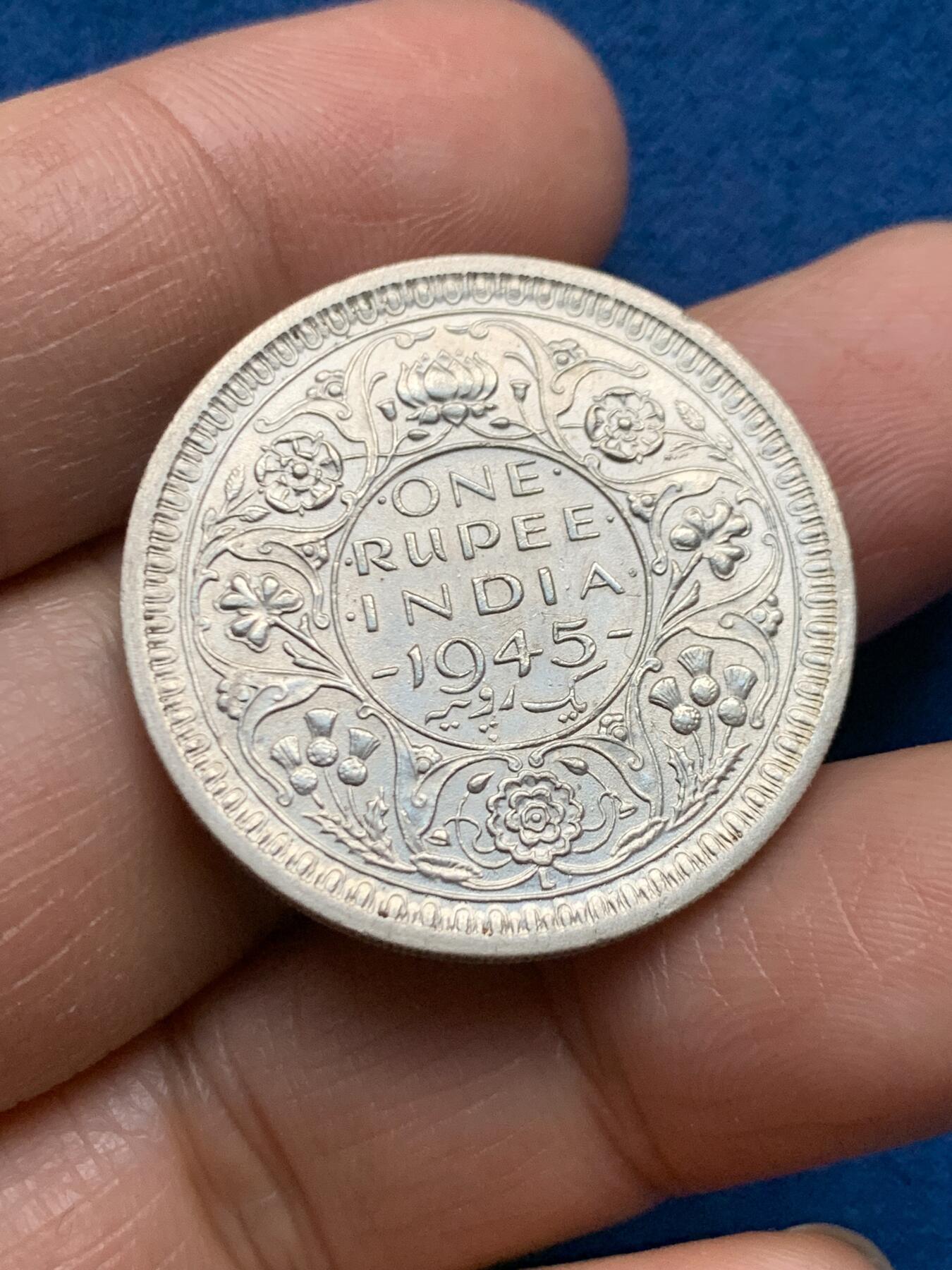 《竞宝斋》第463-465场 周日，周一，周二，3场连拍 （全场包邮）欢迎送拍 英属印度 1945年 乔治六世1卢比银币 11.61克 500银