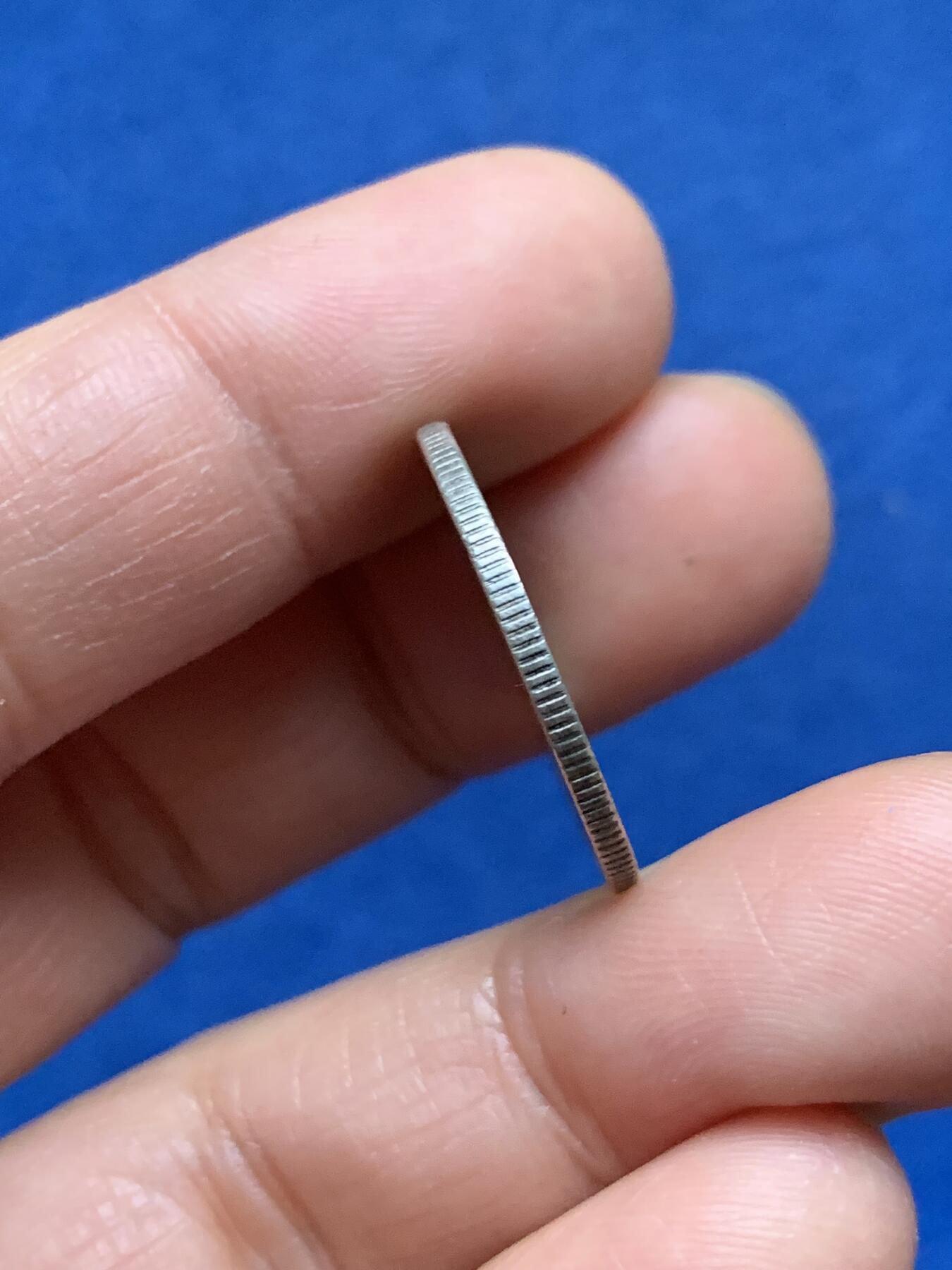 《竞宝斋》第463-465场 周日，周一，周二，3场连拍 （全场包邮）欢迎送拍 云南民国二十一年小双旗贰角银币 双面底板有起泡