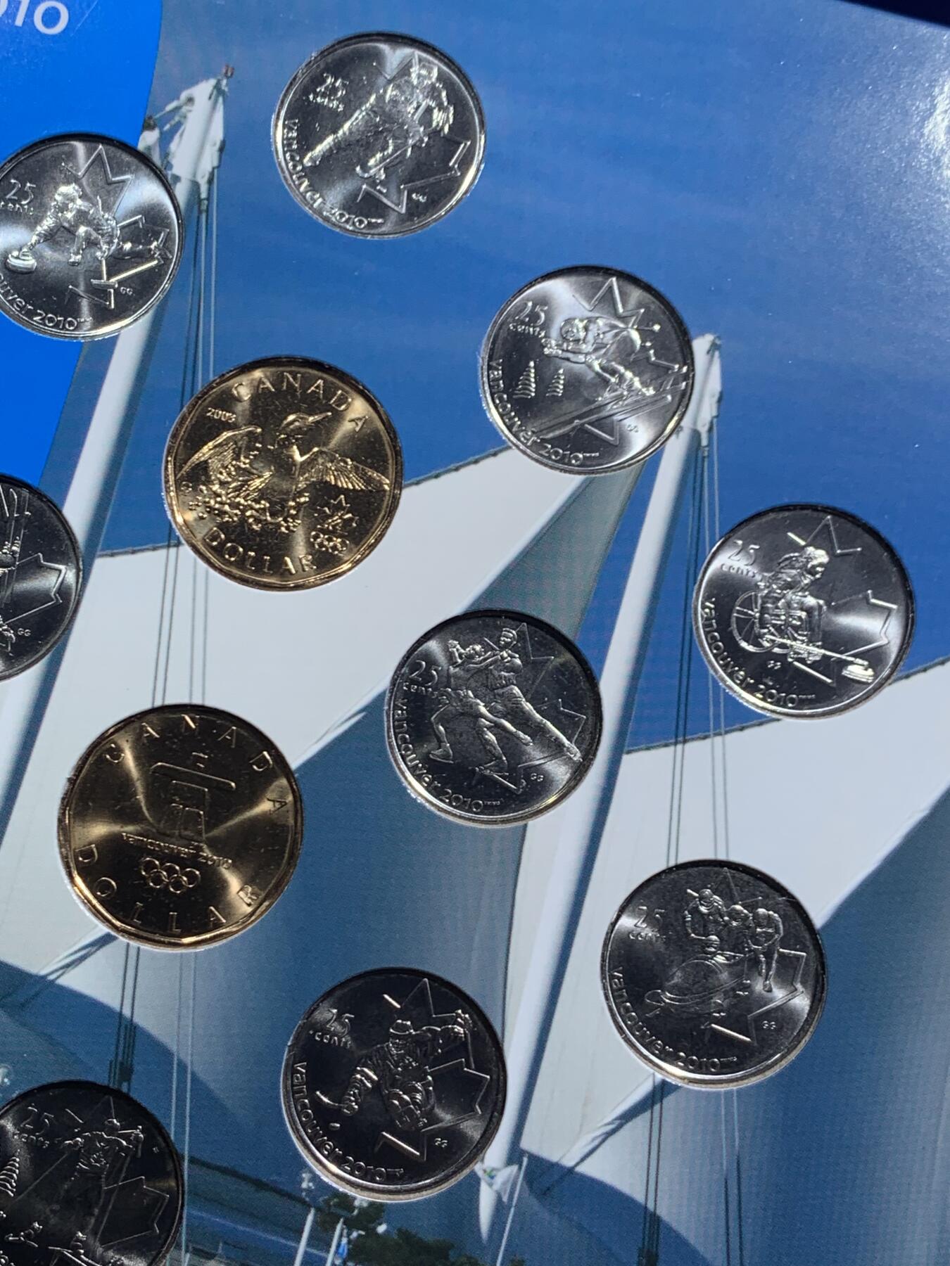 《竞宝斋》第463-465场 周日，周一，周二，3场连拍 （全场包邮）欢迎送拍 加拿大混年份纪念套币 温哥华冬季奥运会和残奥会14枚纪念币2007/2008/2009/2010年 大卡装