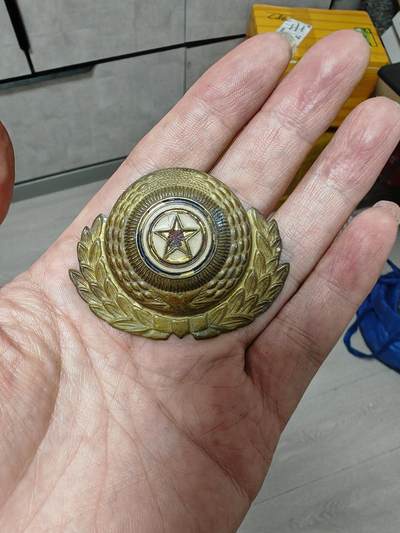 老帽徽 - 老帽徽