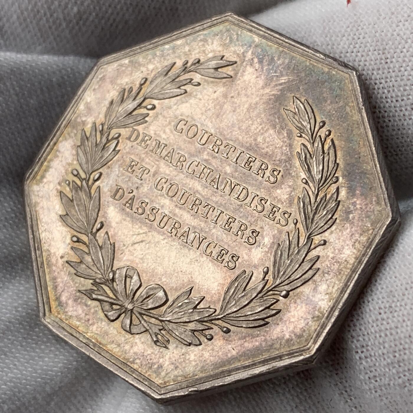掌中浮雕-藏着的欧洲第052场 法国巴黎保险经纪人八角银章，33.5mm，16.85g