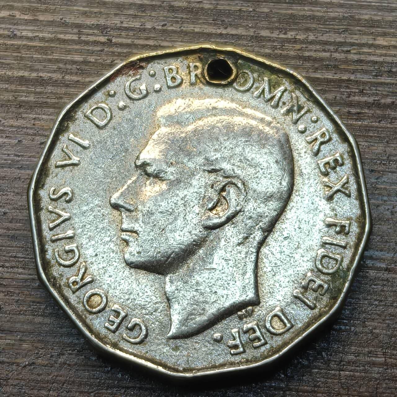 【铜匠收藏】★第143★散币专场 不寄存，30包邮。不满30元，支付5元运费。《接受代拍 代送NGC评级》 84【无寄存】英国 1950年 3便士 乔治六世