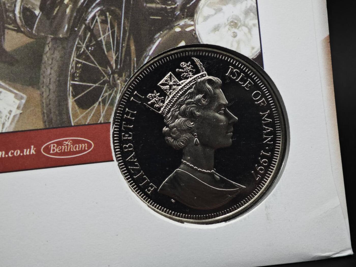 【淘币小摊】限时拍第八百六十二拍  克朗币邮币封场  满百包邮可预留两周  周一统一发货  马恩岛1997年TT摩托车大赛90周年克朗纪念币邮币封