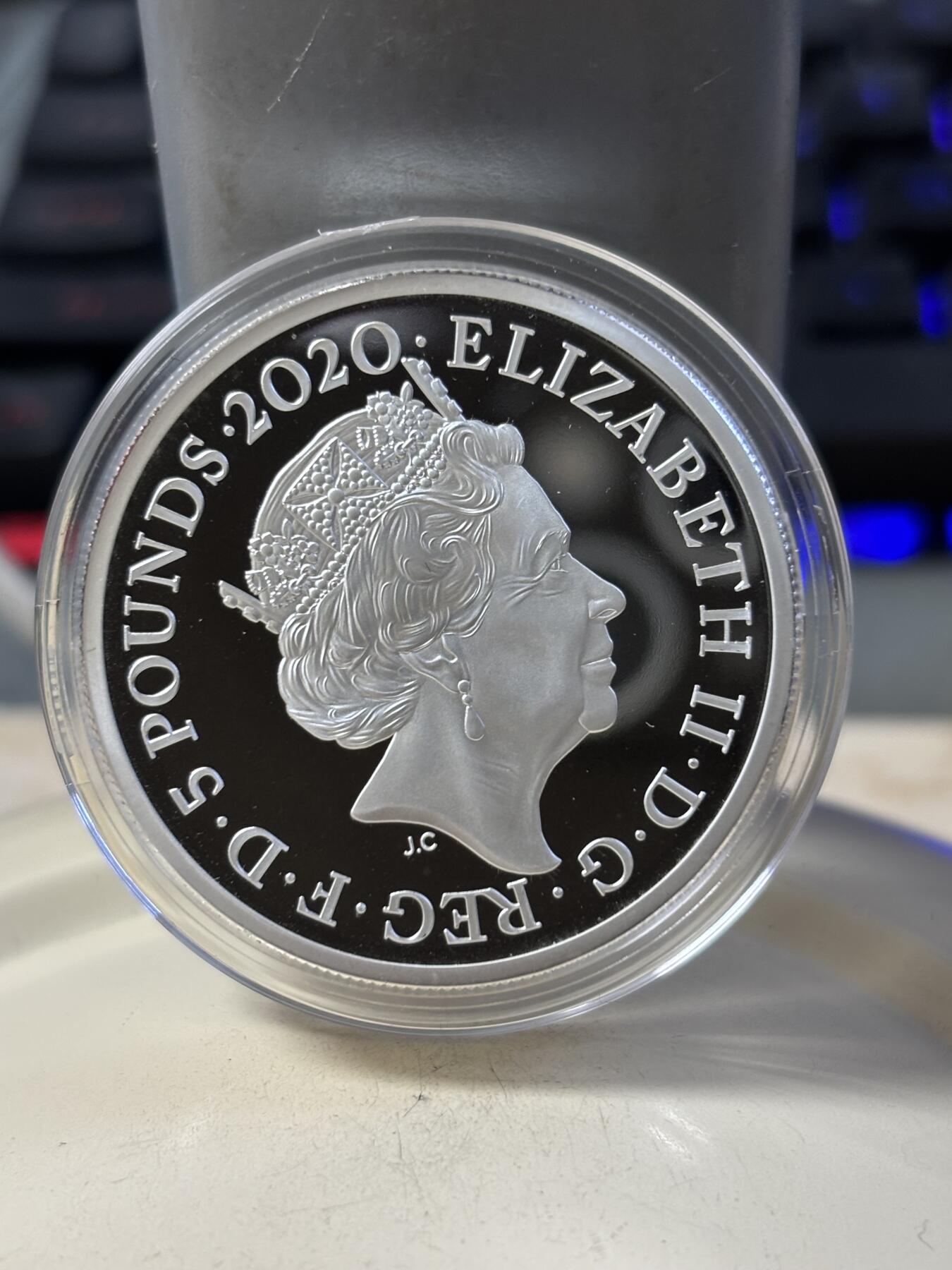 第190期拍卖 英国2020年007系列3永远的詹姆斯邦德2盎司银币，999银，发行2007枚