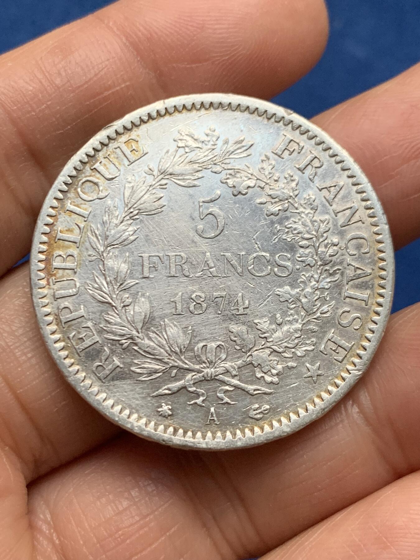 《竞宝斋》第463-465场 周日，周一，周二，3场连拍 （全场包邮）欢迎送拍 两枚一组 法国1874年大力神5法郎银币 总重49.7克