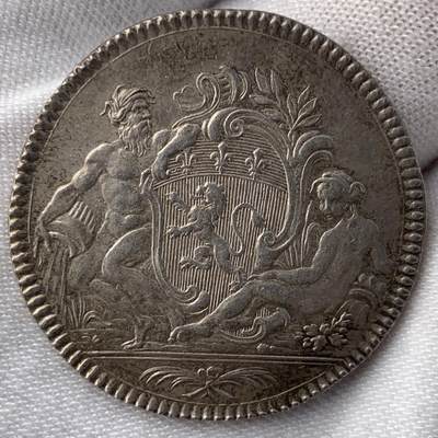 掌中浮雕-藏着的欧洲第052场 - 1741年法国卢昂学院射击节纪念章，30mm，10.8g