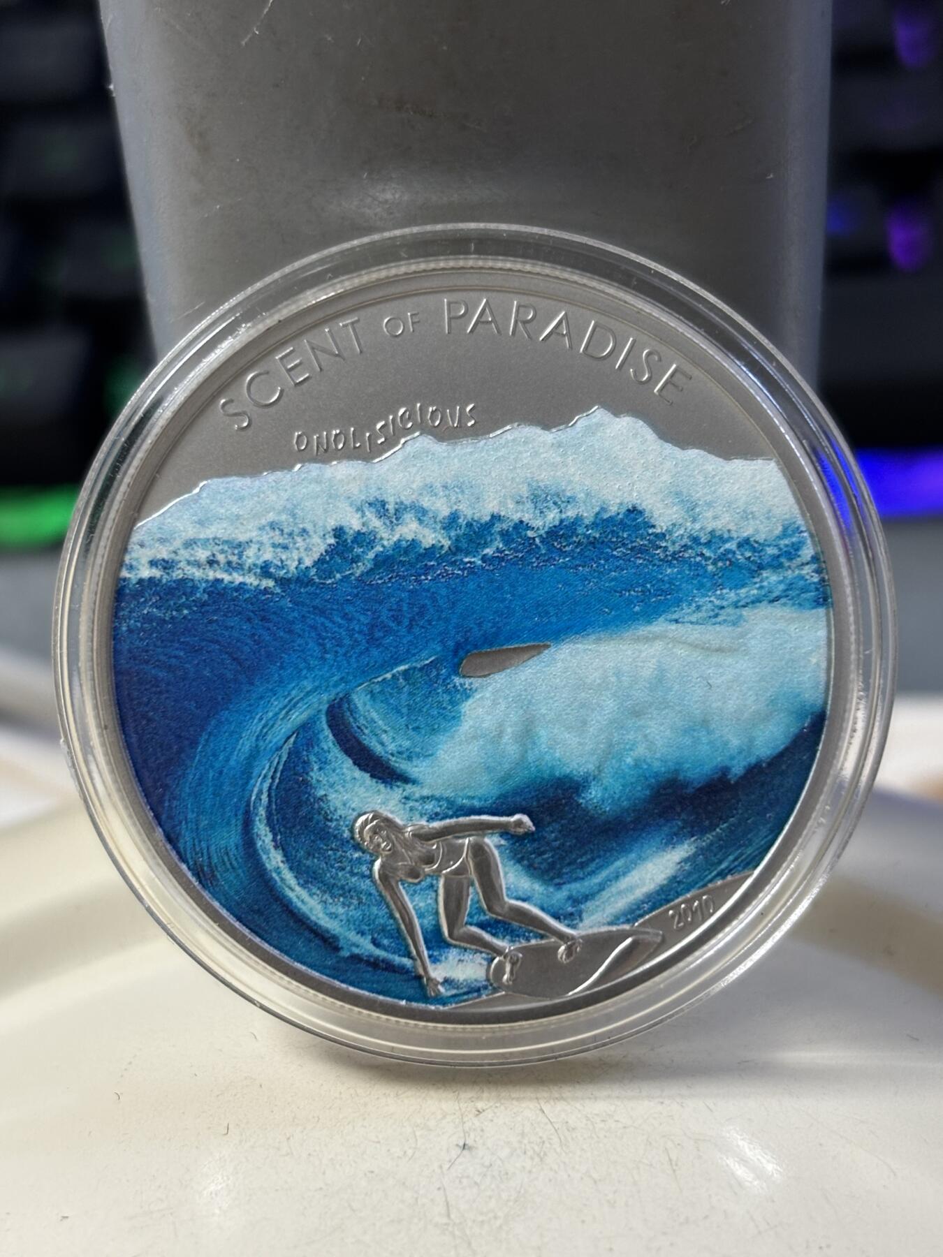 第190期拍卖 获奖帕劳2010年海浪的味道冲浪彩色纪念银币，925银，25克，发行量2500枚，