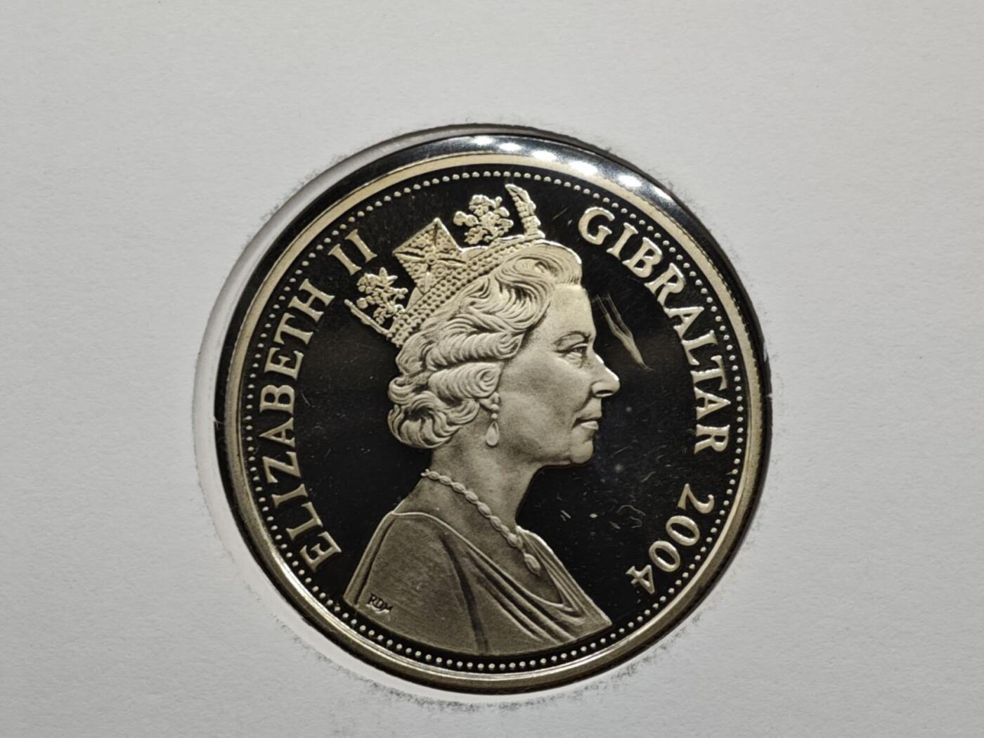 【淘币小摊】限时拍第八百六十二拍  克朗币邮币封场  满百包邮可预留两周  周一统一发货  直布罗陀2004年二战胜利节点克朗纪念币邮币封