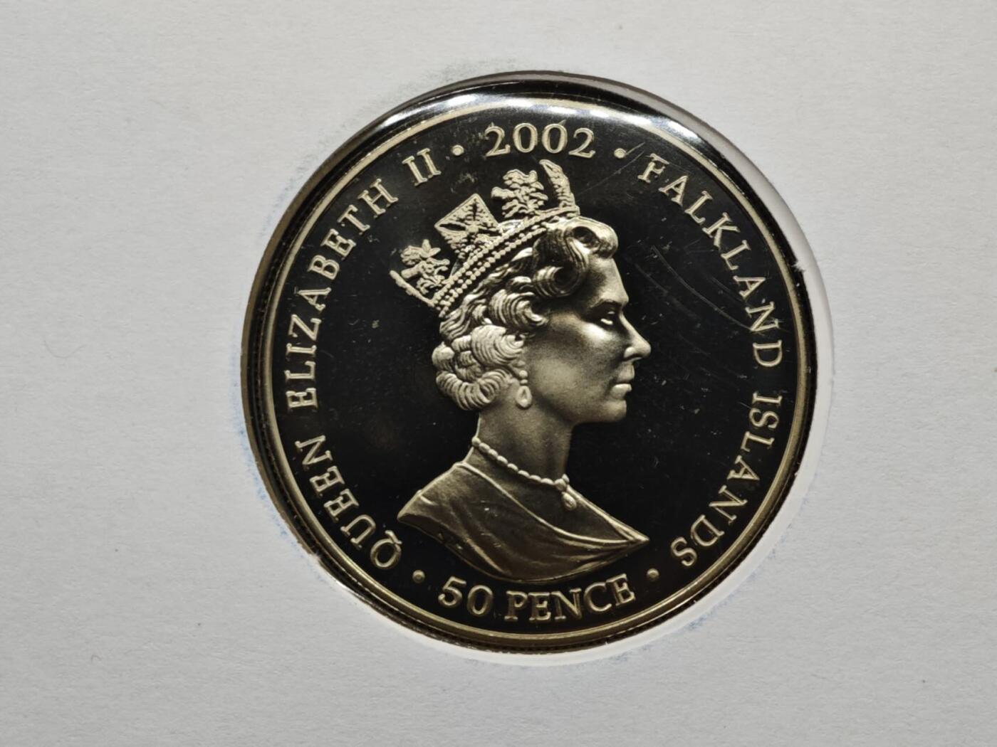 【淘币小摊】限时拍第八百六十二拍  克朗币邮币封场  满百包邮可预留两周  周一统一发货  福克兰群岛2002年女王登基金禧50便士纪念币邮币封