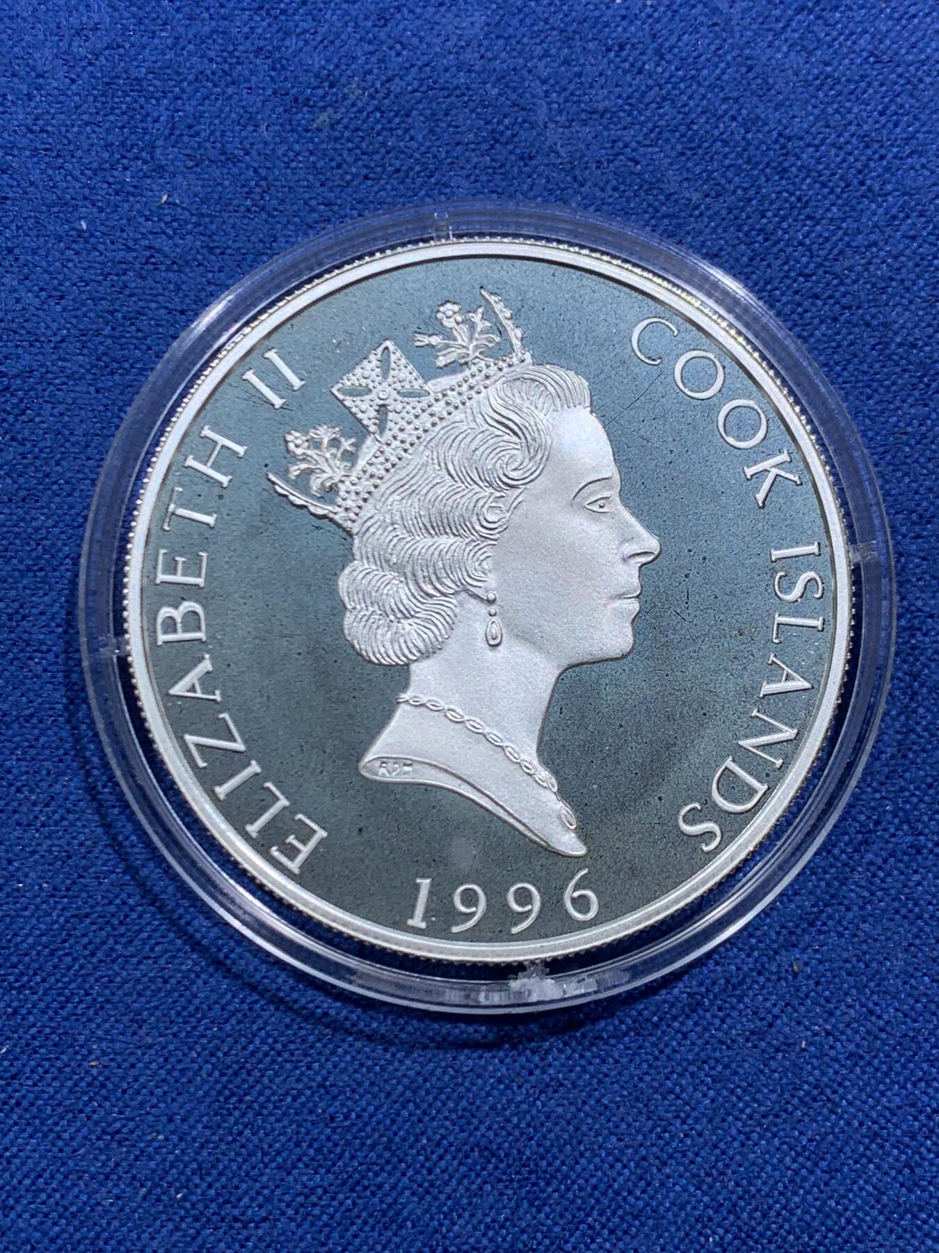 《竞宝斋》第463-465场 周日，周一，周二，3场连拍 （全场包邮）欢迎送拍 库克1996年国家公园-牛彩色纪念银币，带盒，28克，925银