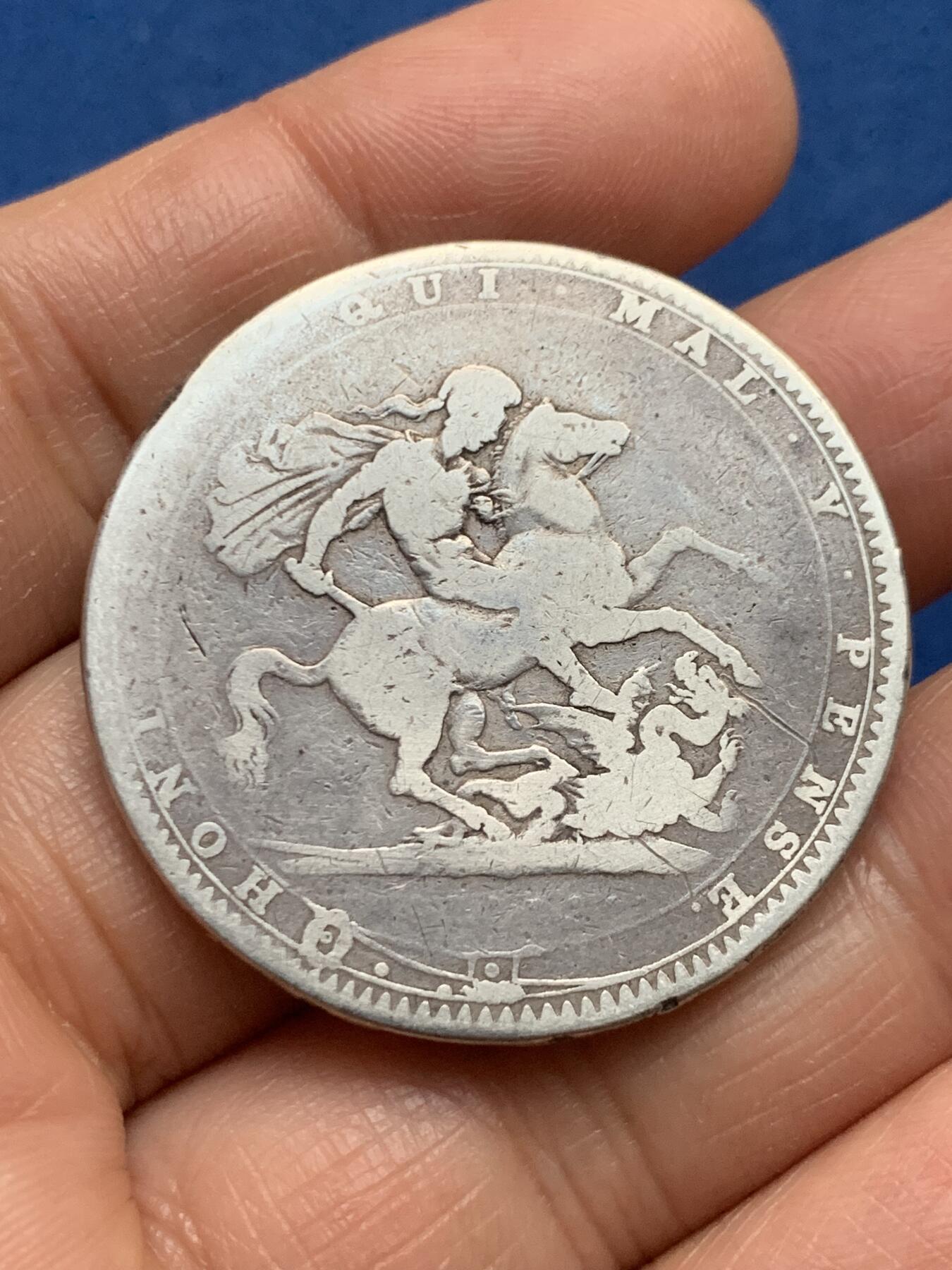 《竞宝斋》第463-465场 周日，周一，周二，3场连拍 （全场包邮）欢迎送拍 英国 1820 乔三 马剑 银币  27.32克  925银 200多年前的高银银币 手感一流