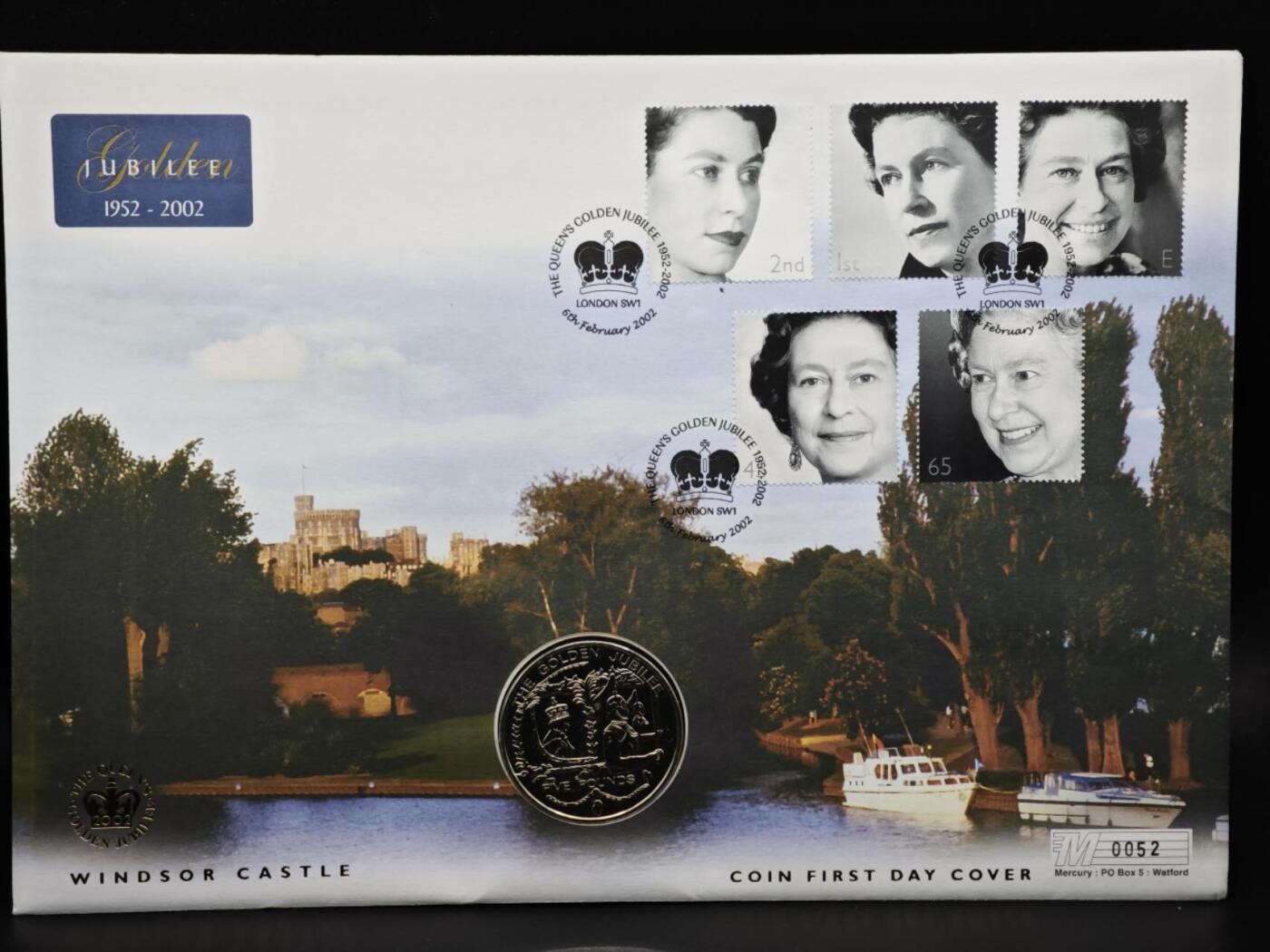 【淘币小摊】限时拍第八百六十二拍  克朗币邮币封场  满百包邮可预留两周  周一统一发货  根西2002年女王登基金禧5镑纪念币邮币封