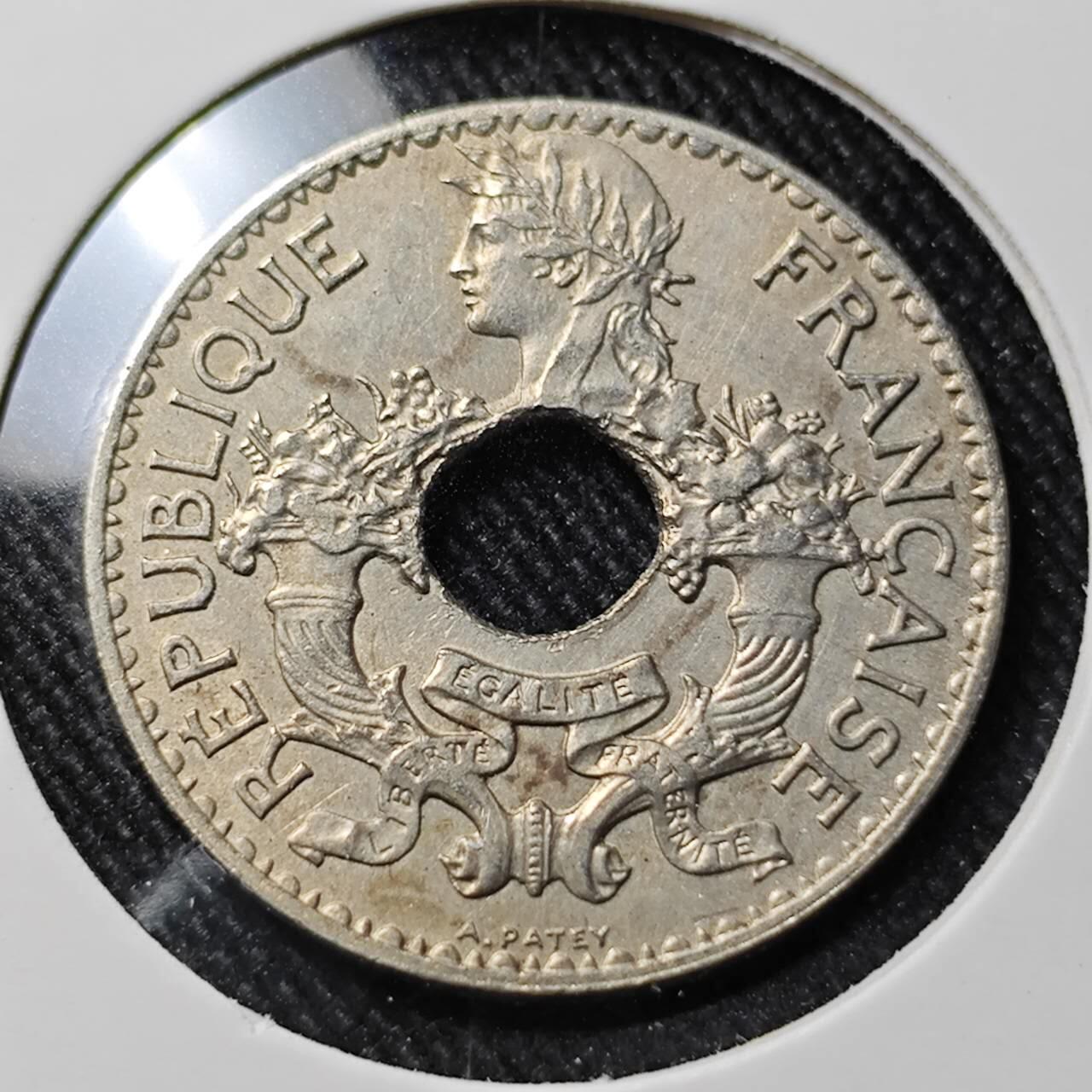 KK钱币收藏小铺  第391期  2月预留时间 周末发货  法属印支5分镍币 细节不错