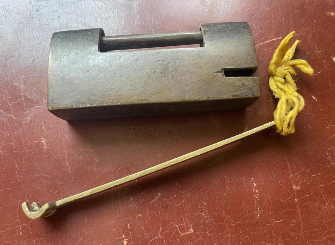 民国时期门锁 铜锁 带钥匙 功能都好 品相很好 （可交换朝鲜苏联勋章奖章）