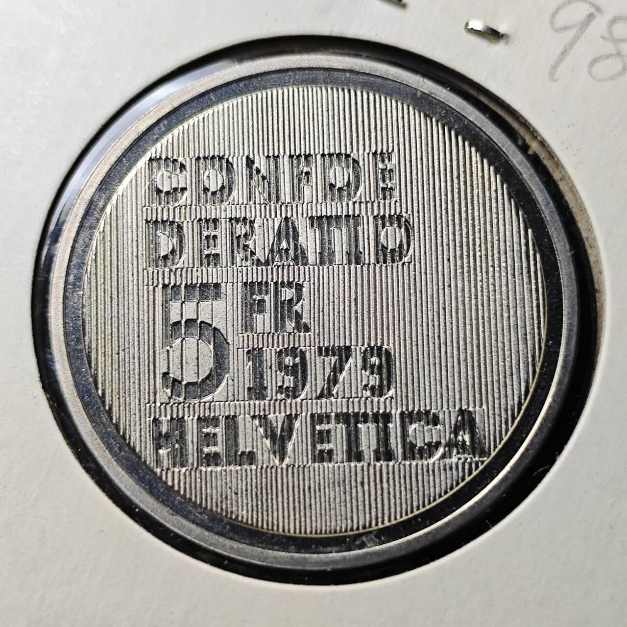 KK钱币收藏小铺  第398期 百期特拍（四拍之二） 2月预留时间 周末发货  1979瑞士5法郎纪念币