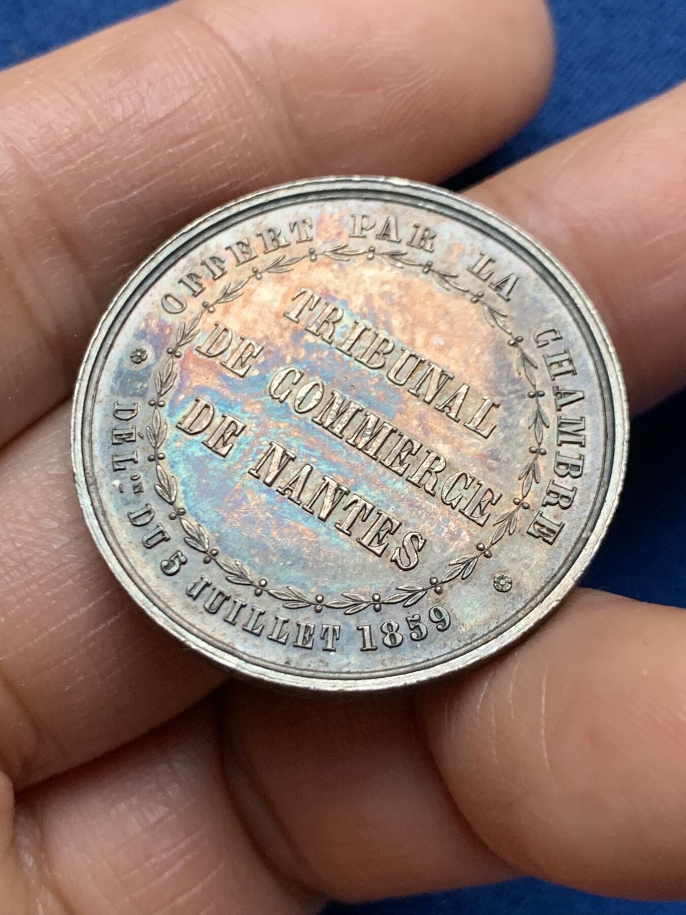 《竞宝斋》第463-465场 周日，周一，周二，3场连拍 （全场包邮）欢迎送拍 法国1859年南特商会银章 蜜蜂银标 13.37克 31mm