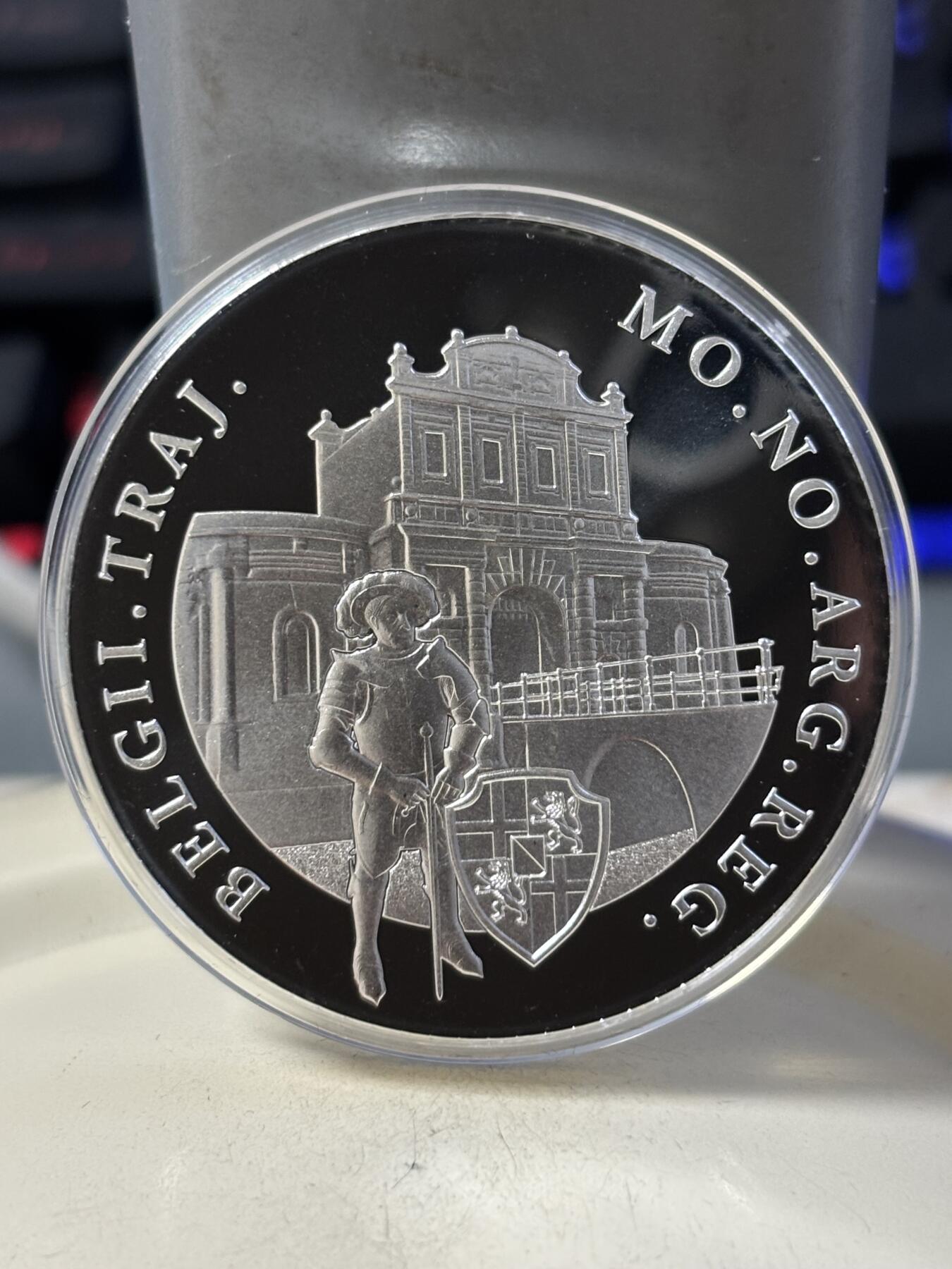 第190期拍卖 荷兰2023年杜卡特城堡系列城堡纪念银章2，837银，28.25克，发行1750枚