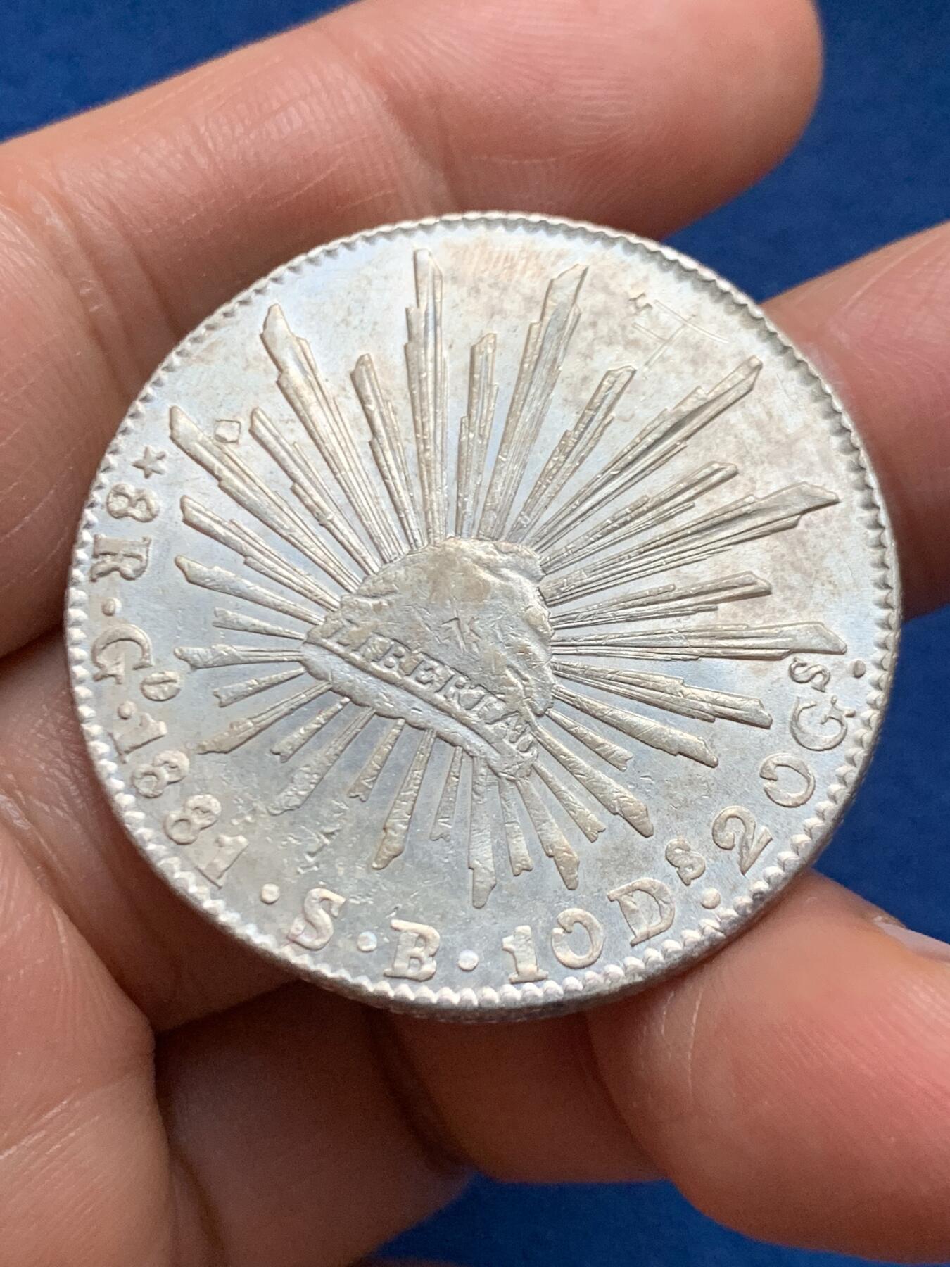 《竞宝斋》第463-465场 周日，周一，周二，3场连拍 （全场包邮）欢迎送拍 墨西哥1881年花边鹰洋银币，带底光，背面有上字划痕