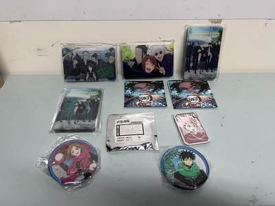 零元拍：咒术回战流麻和吧唧Lots 送鬼灭吧唧盲包两枚 - 零元拍：咒术回战流麻和吧唧Lots 送鬼灭吧唧盲包两枚